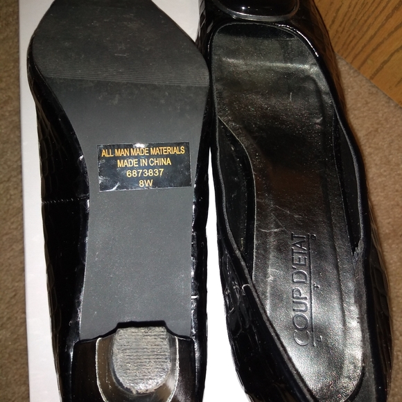 Shoes - Picture 2 of 4